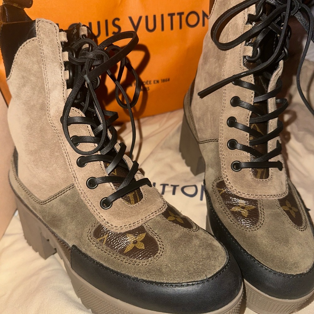 Louis Vuitton Brown and Black Lace Up Boots - Picture 3 of 3